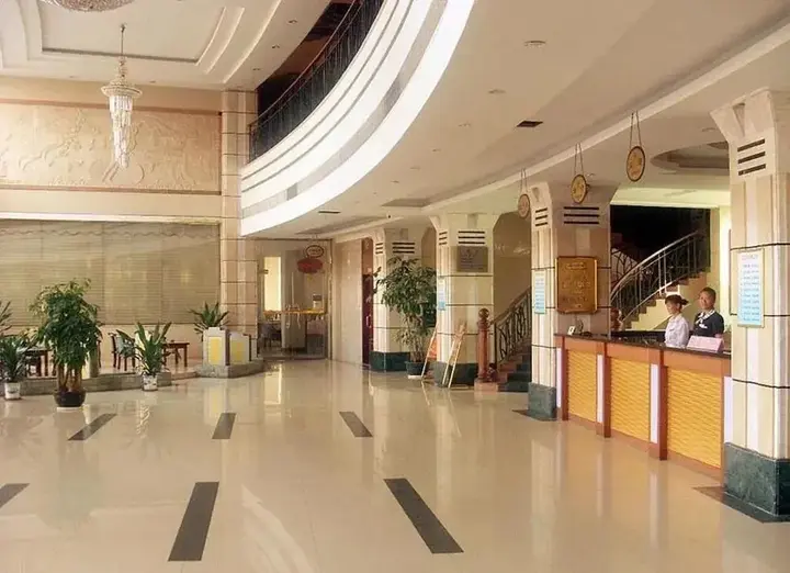 Шаогуань: Danxia Hot Spring Holiday Resort