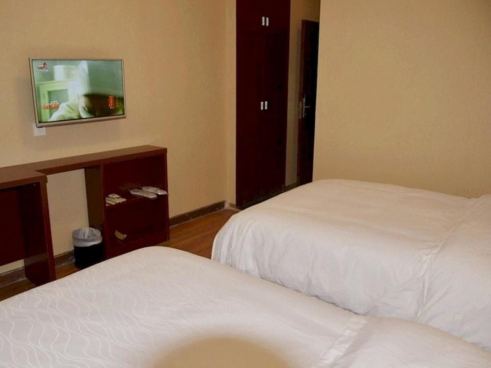 Шэньчжэнь: 8 Inns Shenzhen Lianhua Moutain