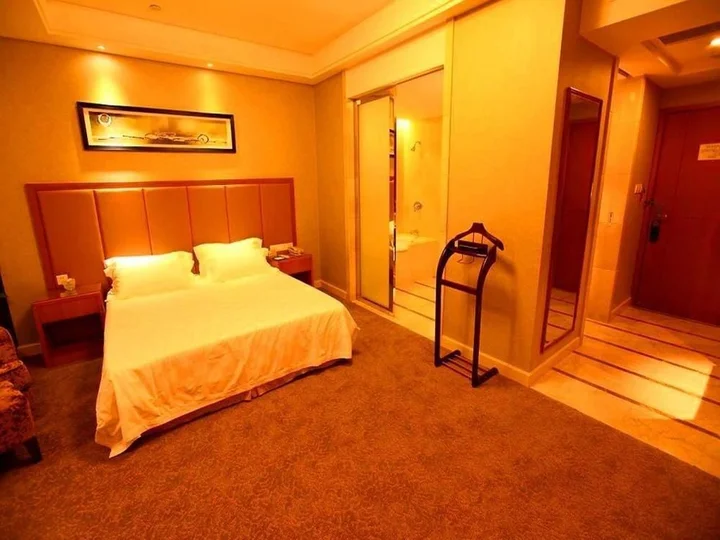 Уси: Yuting Holiday Hotel