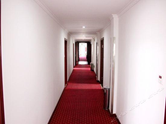 Ляньюньган: Lianyungang Haitian Holiday Hotel