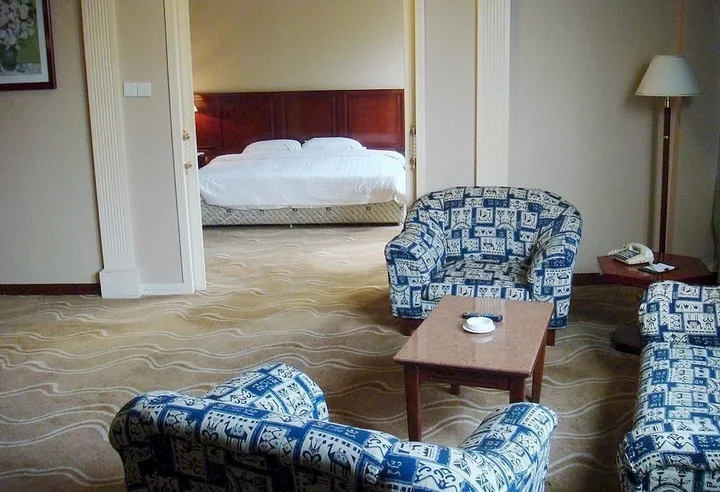 Цзиньюань: Qing Yuan Hotel