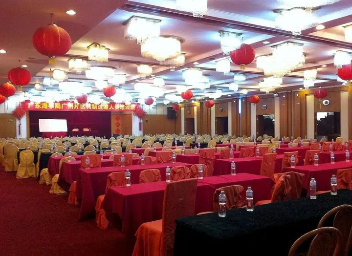 Цзиньюань: Qing Yuan Hotel