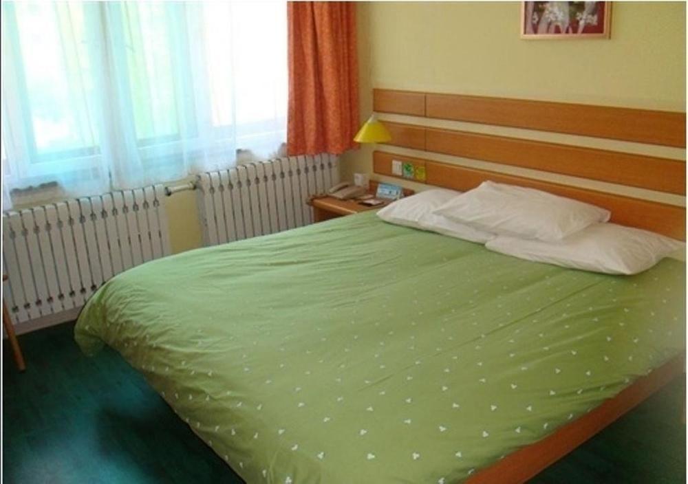 Харбин: Home Inn Harbin Convention and Exhibition Center Hengshan Road Wanda Plaza