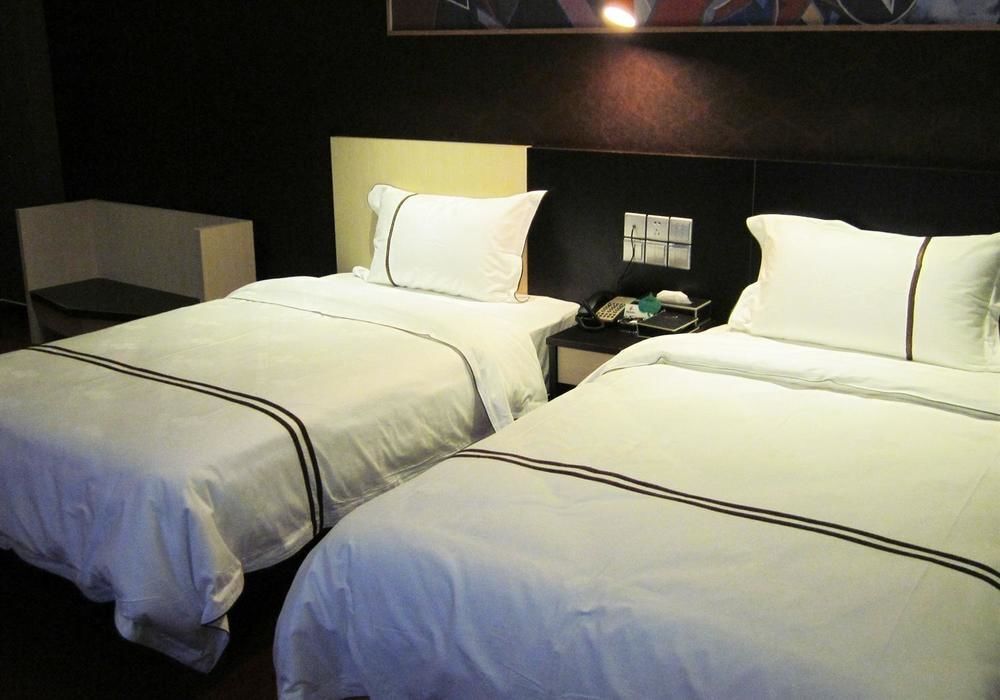 Наньнин: Jixiang Holiday Hotel (Nanning No.33 Middle School Metro Station)