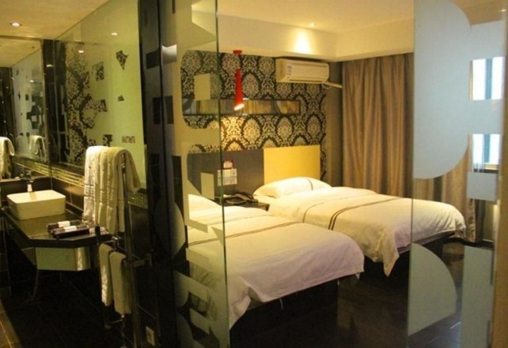 Наньнин: Jixiang Holiday Hotel (Nanning No.33 Middle School Metro Station)