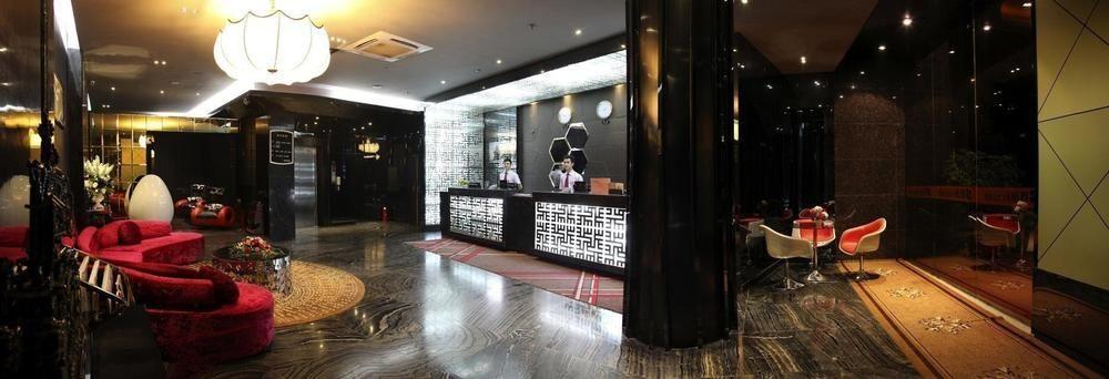 Наньнин: Jixiang Holiday Hotel (Nanning No.33 Middle School Metro Station)
