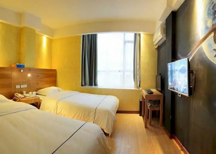 Гуйлинь: Guilin Kalai Film Theme Hotel
