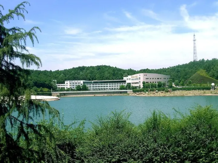 Чанша: Dolton Resort Tongshenhu Hotel - Changsha