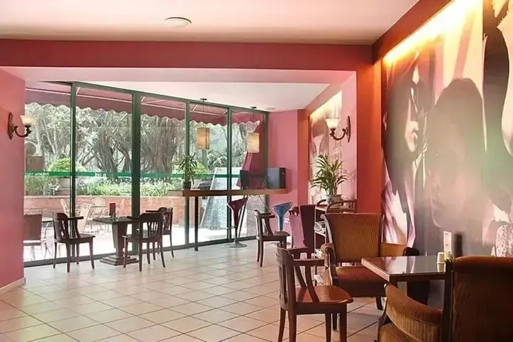 Чжухай: Nanhai Oil Hotel