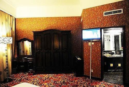 Шангри-Ла: Shangri-la Longfengxiang Hotel