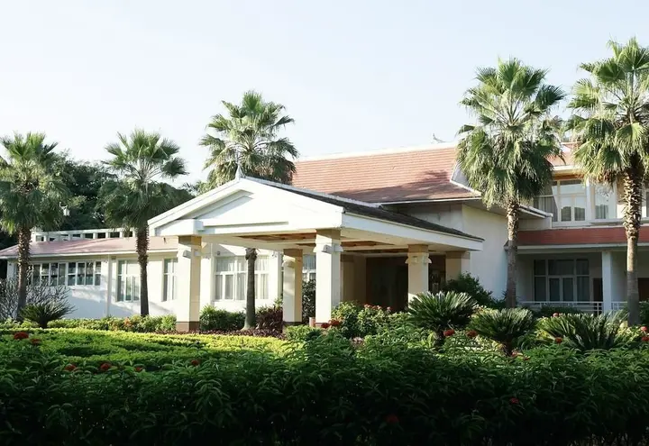 Цзинхун: New Tai Garden Hotel