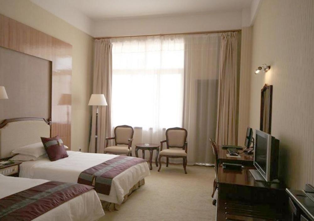 Цзинхун: New Tai Garden Hotel