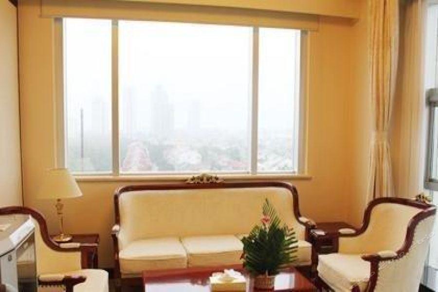 Яньтай: Yantai New Era Hotel