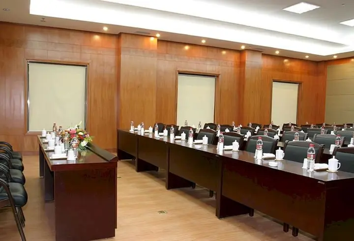 Яньтай: Yantai New Era Hotel