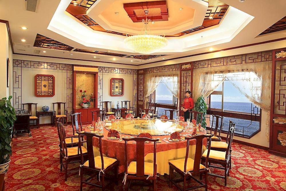 Яньтай: Yantai New Era Hotel