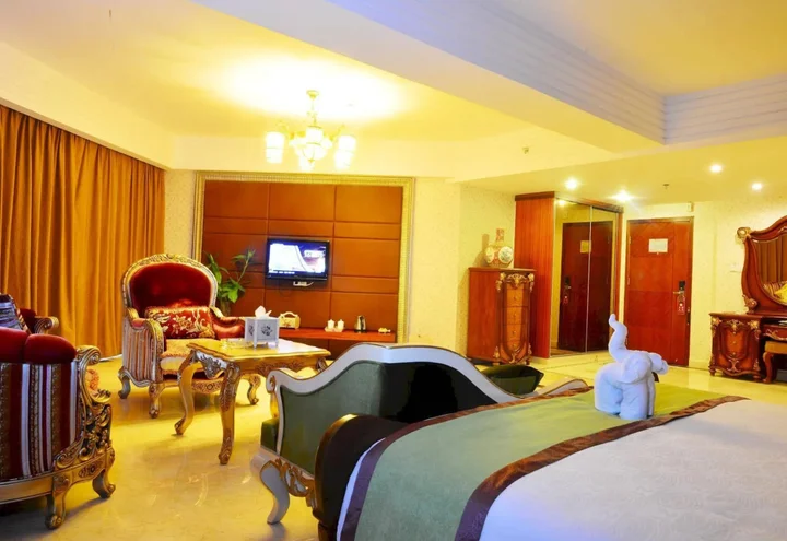 Ваньнин: Xinglong Old Banyan Hotel - Wanning