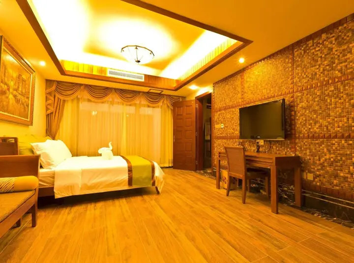 Ваньнин: Xinglong Old Banyan Hotel - Wanning