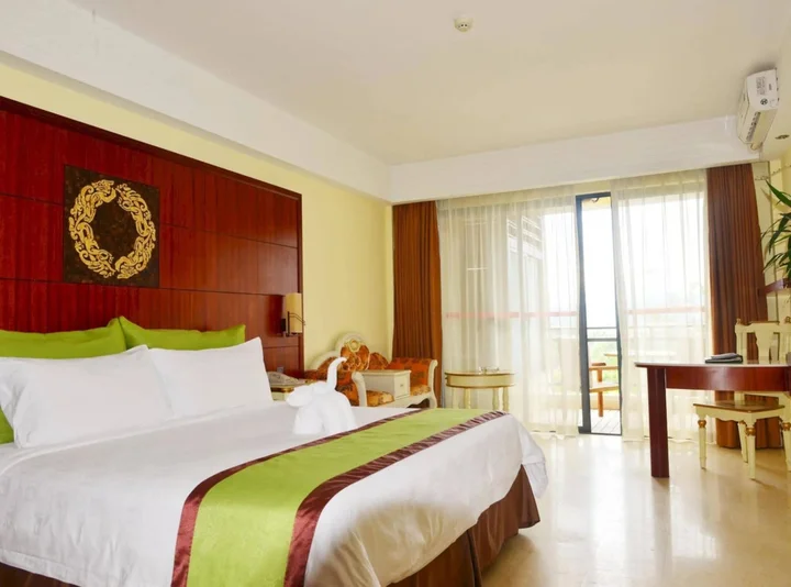 Ваньнин: Xinglong Old Banyan Hotel - Wanning