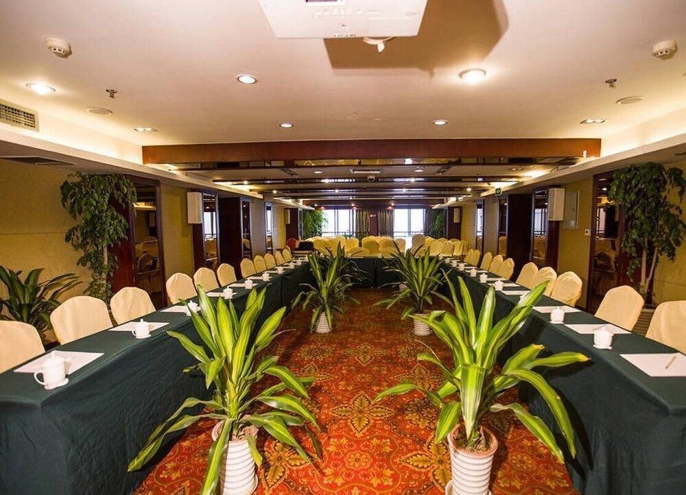 Чэнду: Chengdu Kinfu Center Hotel