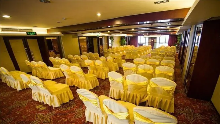 Чэнду: Chengdu Kinfu Center Hotel