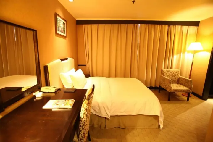 Чунцин: World Traders Hotel Chongqing