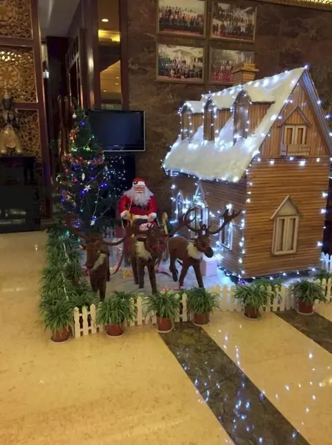 Цзинхун: Xishuangbanna Golden Zone Hotel