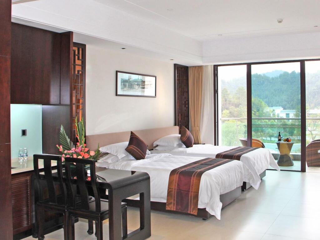 Хейан: Heyuan Mels Welton Evergreen Lake Hotel
