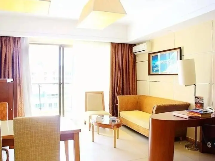 Санья: Century Landscape Hotel at Fenghuang Road