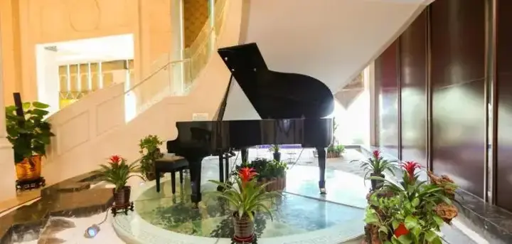 Чжэньцзян: Mingdu Hotel