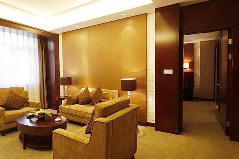 Чжэньцзян: Mingdu Hotel