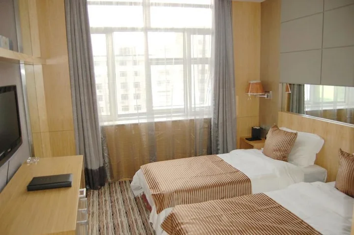 Харбин: C.kong Labor Hotel - Harbin