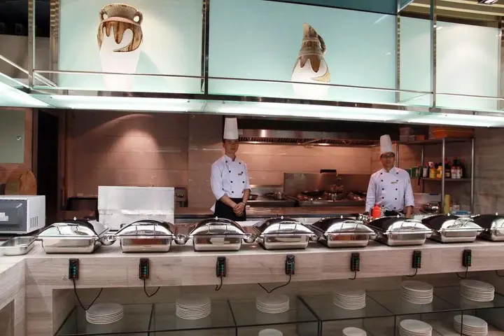 Харбин: C.kong Labor Hotel - Harbin