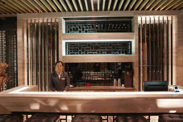 Харбин: C.kong Labor Hotel - Harbin