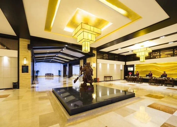 Баошань: Solo Wandering Hot Spring Hotel