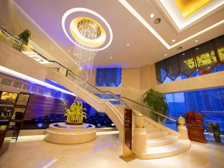 Чжэнчжоу: Swancity International