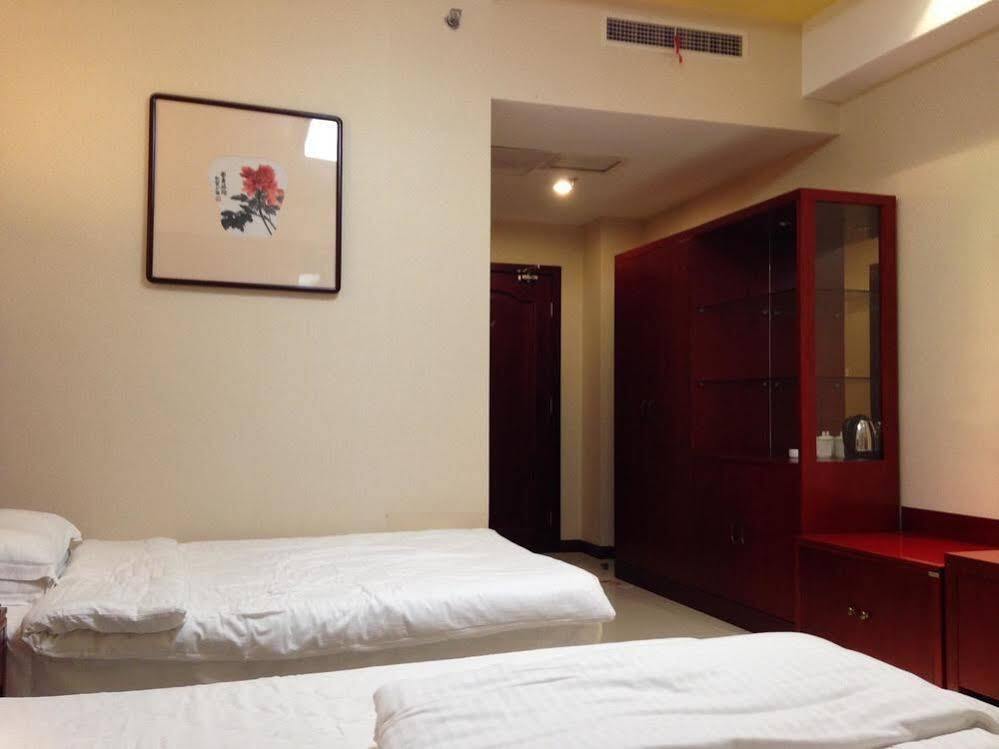 Циндао: Shenjianlou Hotel