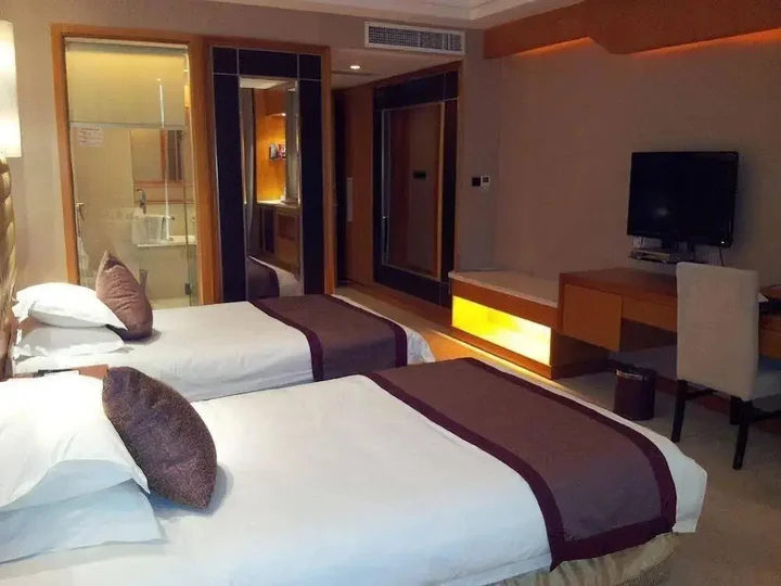 Ляньюньган: Lianyungang Century Fate International Hotel