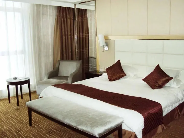 Ляньюньган: Lianyungang Century Fate International Hotel
