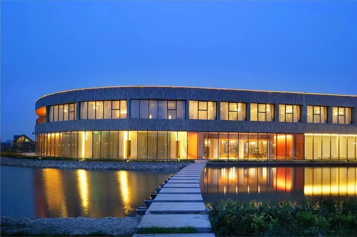 Лянфан: Bazhou MingTang Sun Moon Lake Hot Spring Hotel