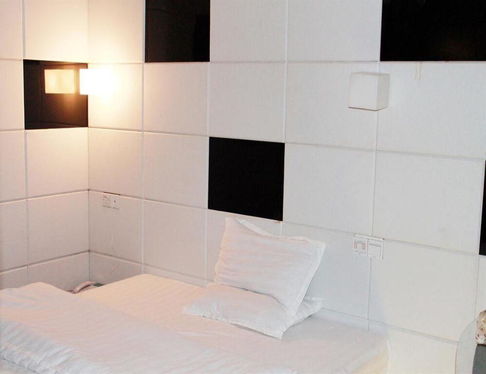 Цзиньюань: Sam Hotel
