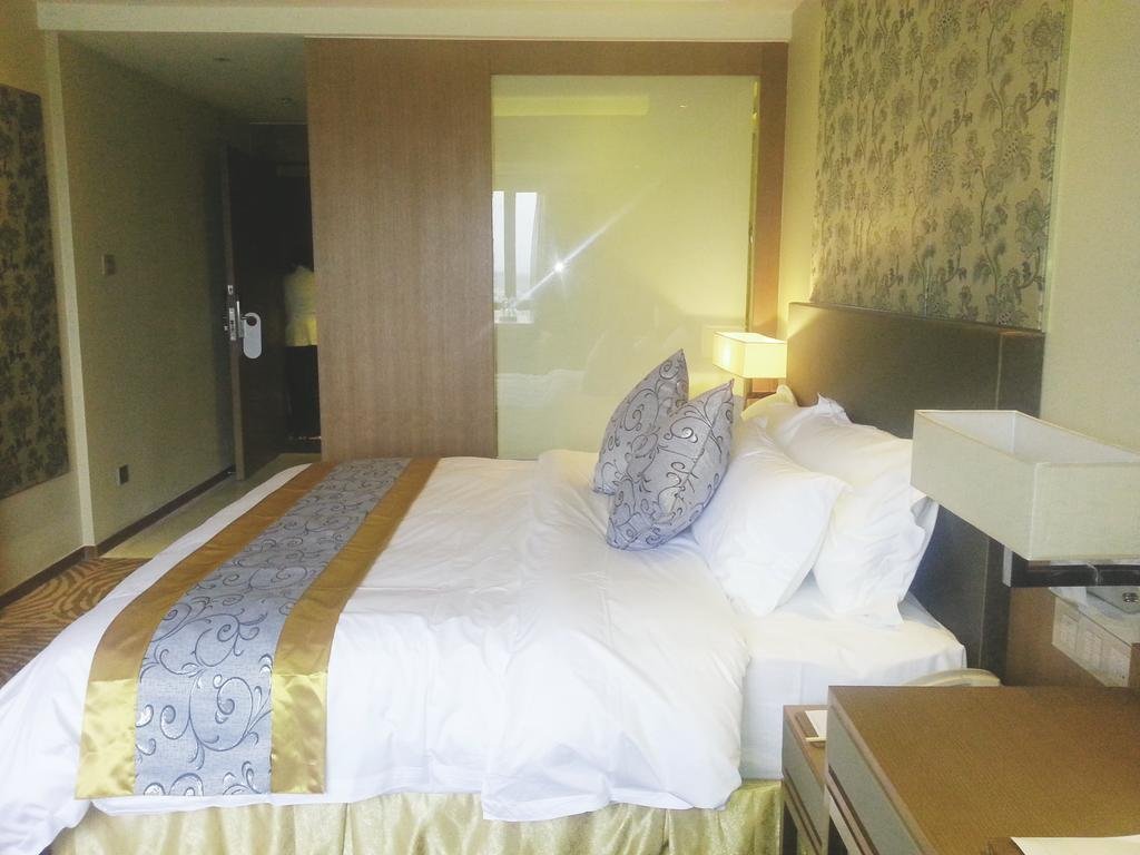 Цзиньюань: Lixin International Hotel