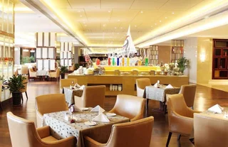 Паниин: Panjin Swish Hotel
