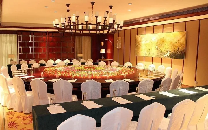 Паниин: Panjin Swish Hotel