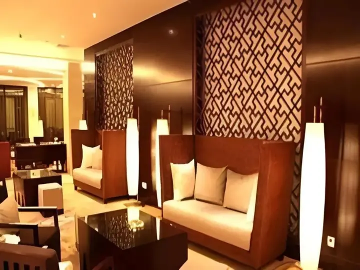 Шиянь: Wudang Mountains Jianguo Hotel