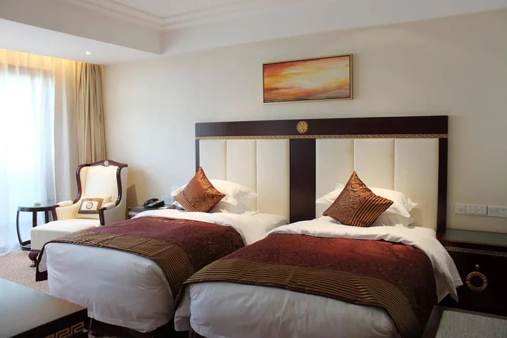 Шиянь: Wudang Mountains Jianguo Hotel