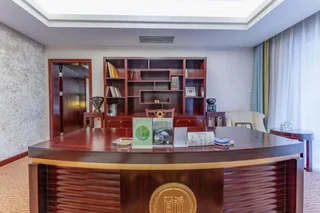 Шиянь: Wudang Mountains Jianguo Hotel