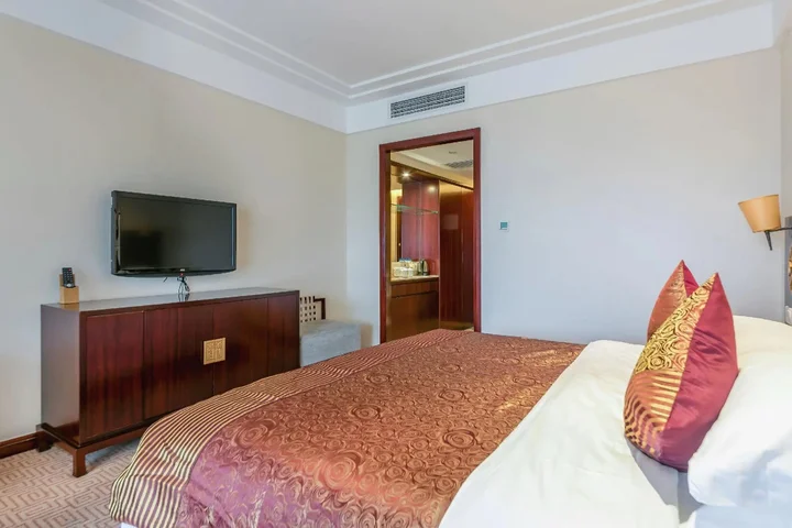 Шиянь: Wudang Mountains Jianguo Hotel