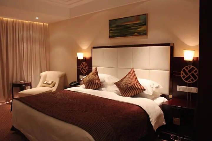 Шиянь: Wudang Mountains Jianguo Hotel