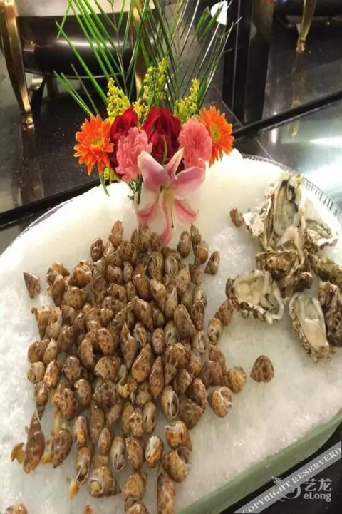 Цзиньюань: Ju Long Wan Hotspring