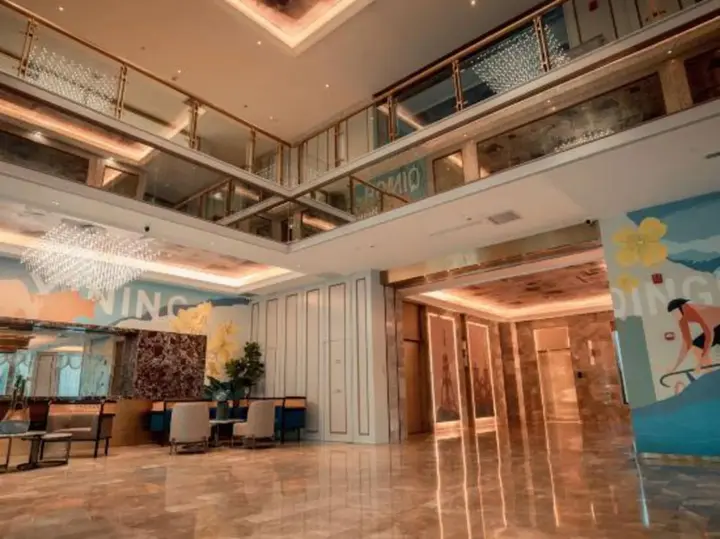 Синин: Yile Hotel